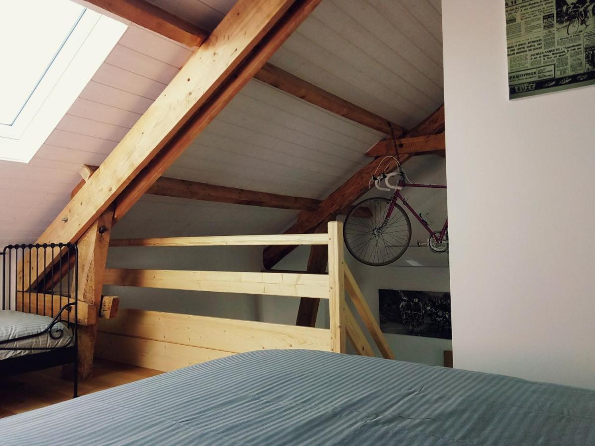 Chambres D'Hotes Quatre Mains Saint-Priest-des-Champs ภายนอก รูปภาพ