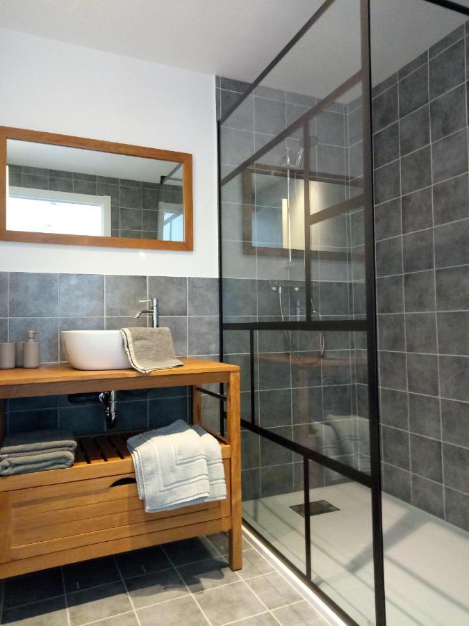 Chambres D'Hotes Quatre Mains Saint-Priest-des-Champs ภายนอก รูปภาพ
