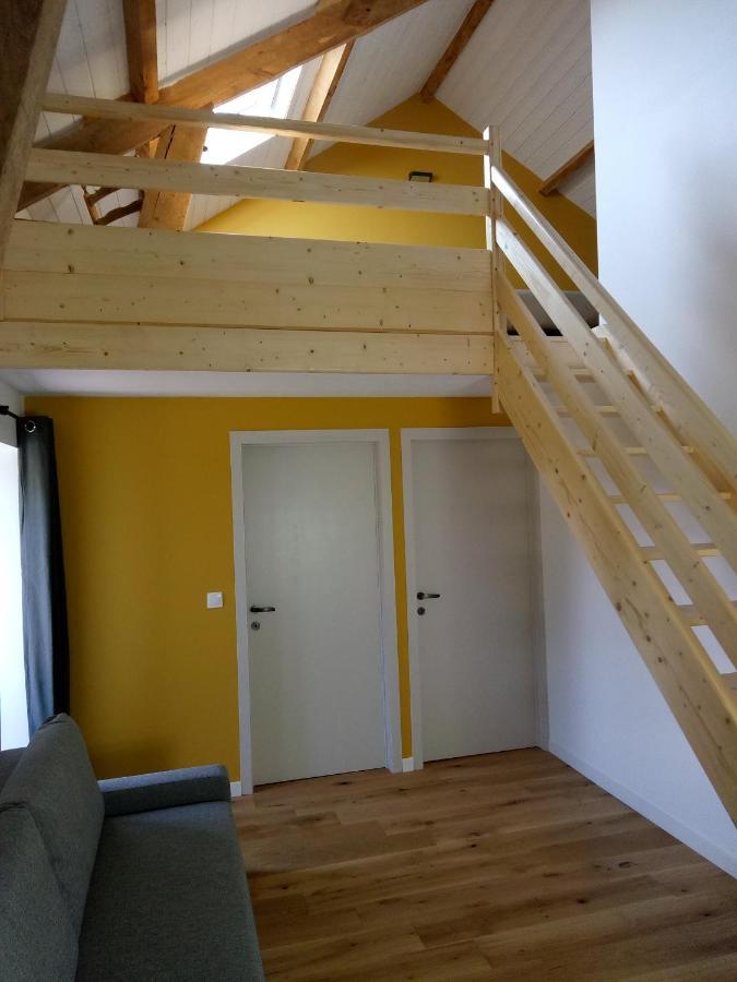 Chambres D'Hotes Quatre Mains Saint-Priest-des-Champs ภายนอก รูปภาพ